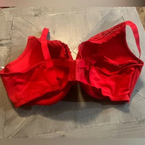 Auden 46DD Red Lace Bra - Picture 3 of 4